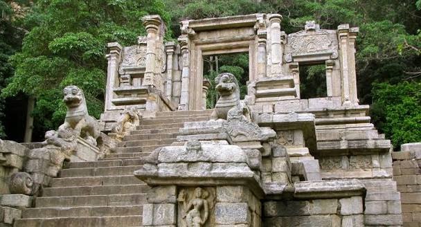 Ornate stone staircase and carved stone lions of the Yapahuwa Rock Fortress, a 13th-century medieval capital